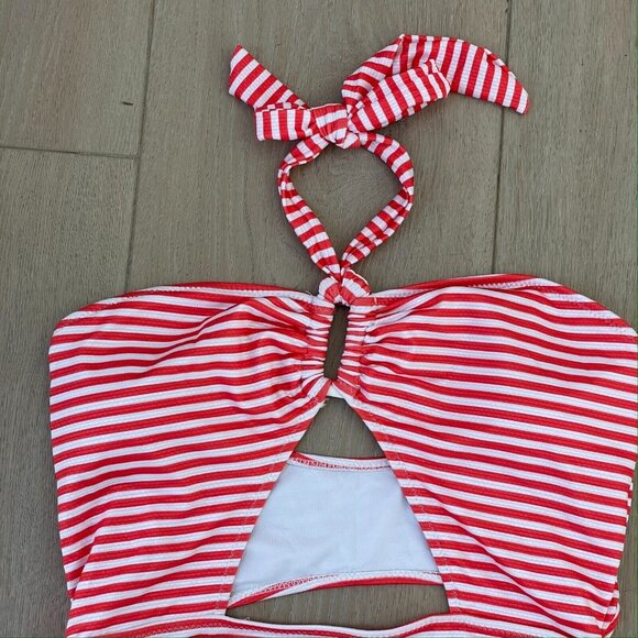 NEW Cupshe Womens Size Large Red White Striped Halter One Piece Swimsuit - Picture 2 of 5